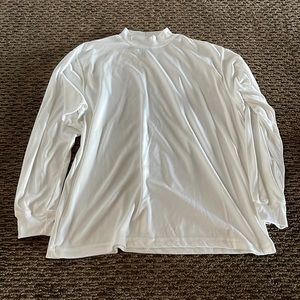 EUC Adidas long sleeve Size: XL